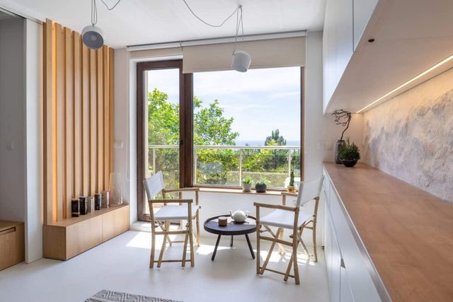 Smartly Designed Flat with Balcony & Parking