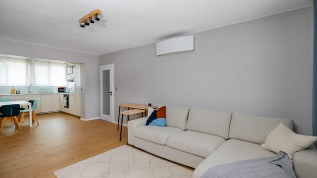 Quiet 2 BDR Comfort Near NDK + Workspace