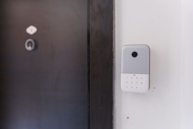 Serene Luxe Oasis Retreat on the Outskirts