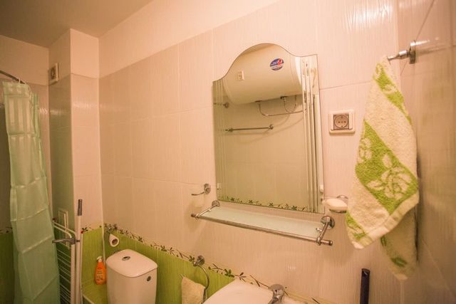 Cozy Colorful Studio at the foot of the Mountain