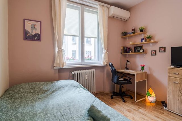 The Top Spot - Cute Little Studio in the Center