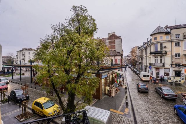 Champs-Élysées Sofia | 2BDR 2BTHR