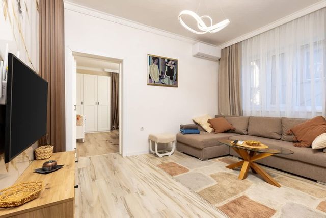 City Retreat with Local Charm