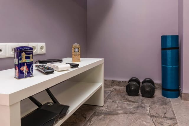 Stylish 1BD flat with a Parking Spot