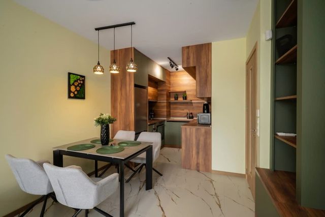 Stylish Urban Haven with Dedicated Parking Spot