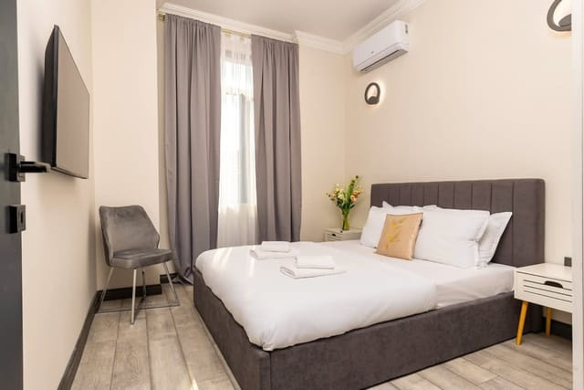 Central Apartments with Garden view - Apt No. 4