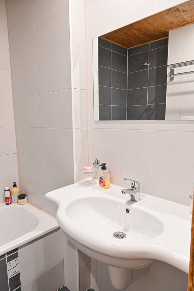 Cozy 1-Bedroom Apartment in St. Ivan Ski Resort