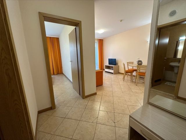 Cozy apartment with balcony in Royal Sun