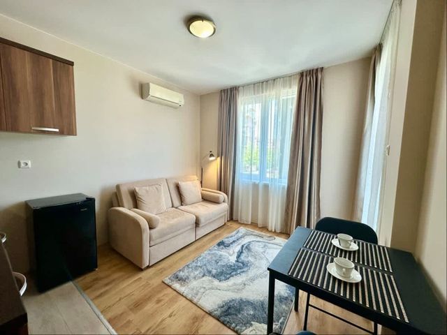 Cozy apartment in Messembria Palace