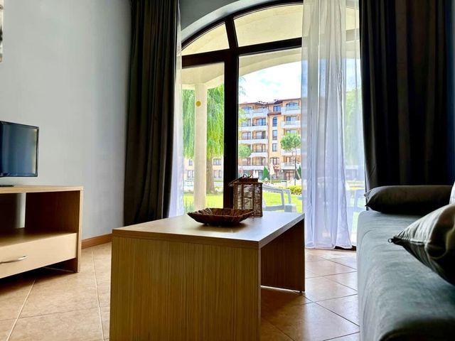 Apartment with Terrace  Royal Sun