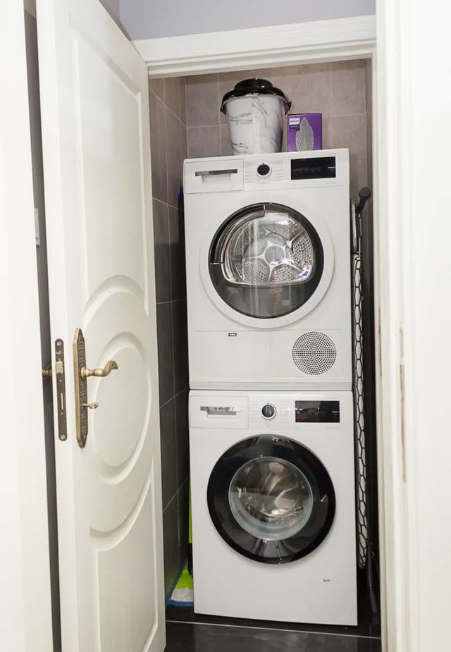 2BD Home In The Heart Of Varna with Parking - Blue