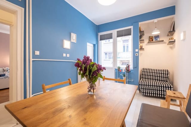 Cute and Cozy 1BDRM in the City Center