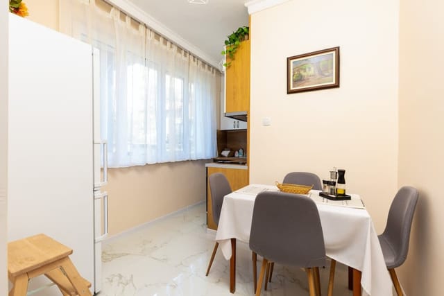 City Retreat with Local Charm