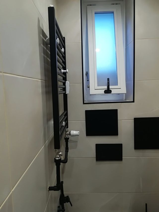 Urban Comfort: Central 1BDR near