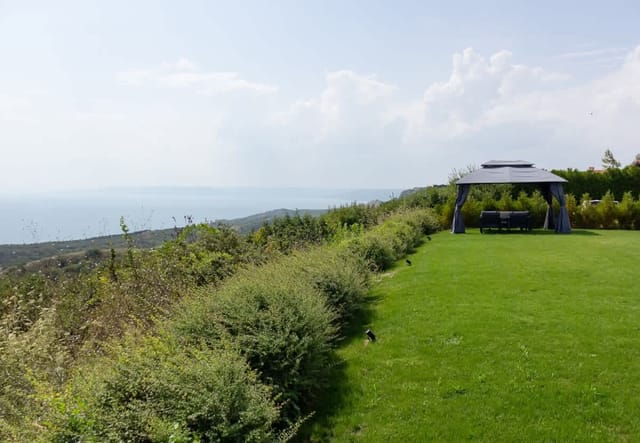 Luxury 4-bedroom Villa in Black Sea Rama Resort