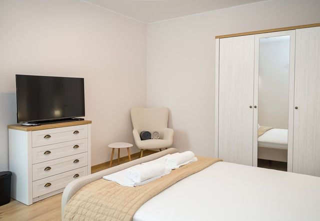 Private Villa with 5BD, Pool & Stunning Sea Views