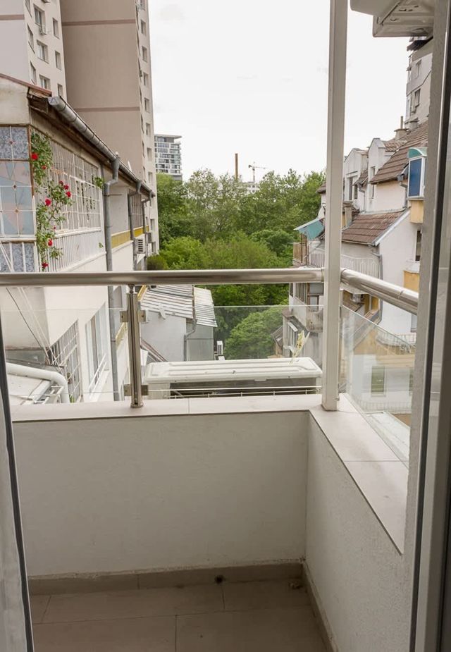 Sea Garden Varna - 2BD Flats with Desk & Balcony