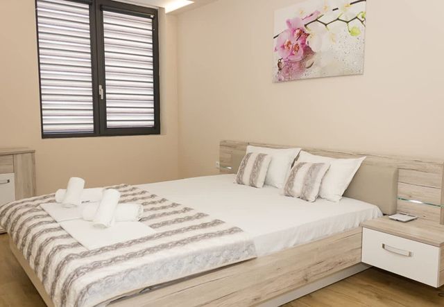 Modern Seaside Retreat in Varna - Photo 3