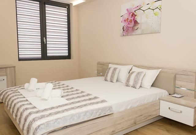 Modern Seaside Retreat in Varna - Photo 3