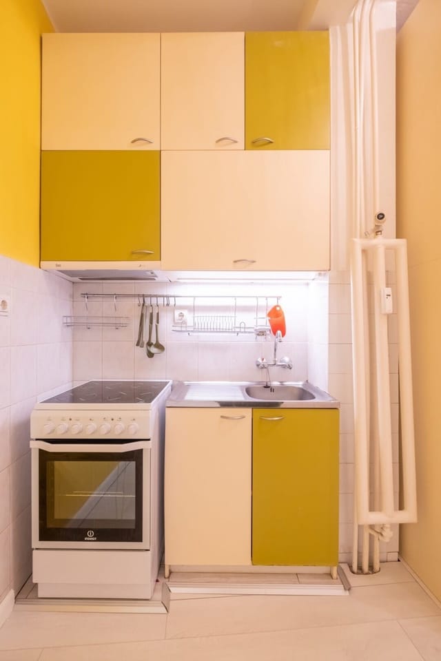 Cute and Cozy 1BDRM in the City Center - Photo 3