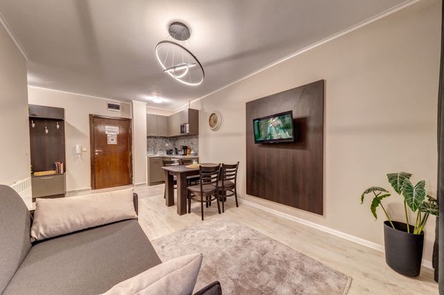 Ski Slope Retreat at Dream View