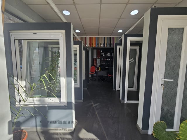 Premium Door Retail Business in Sofia - Photo 3