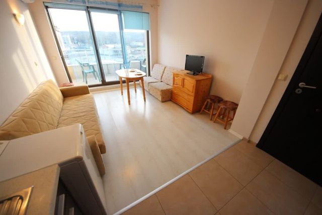 Family Apartment with balcony in Horyzont