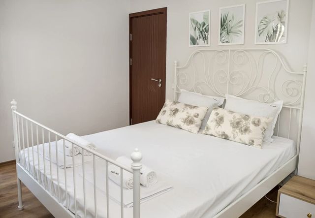 Cozy Seaside Escape – in Central Balchik - Photo 3