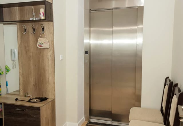 Seaview Haven: Elegant 2BD Flat in Balchik