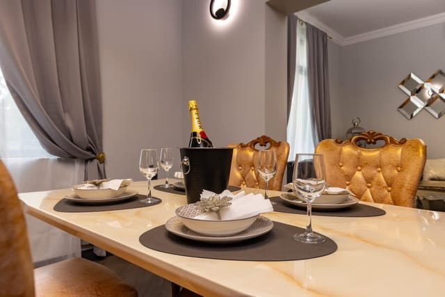 Central Apartments with Garden view - Apt No. 4