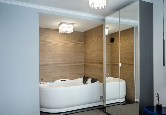 Royal View –Luxury 2BR Apartment with Sea Panorama