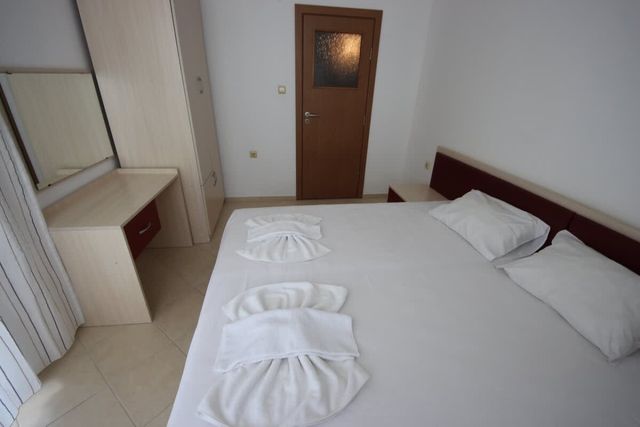 Family Apartment with Sea View in Apolon