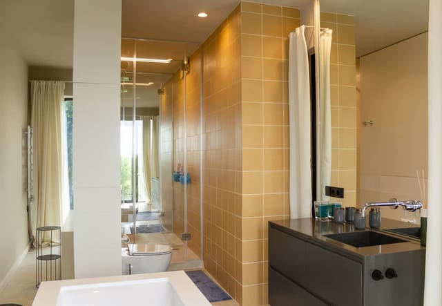 Luxury 4-bedroom Villa in Black Sea Rama Resort