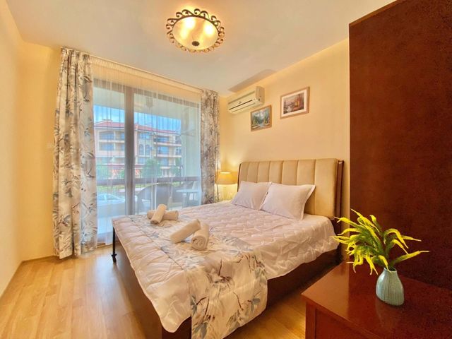 Cozy 1-Bedroom Apartment in Royal Bay