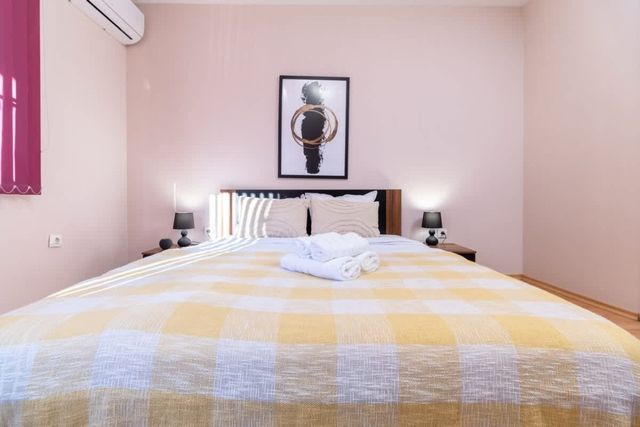 Comfortable 2BR Urban Getaway in City Center