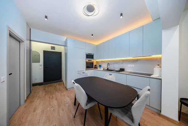 Modern 2BR in the Heart of the City