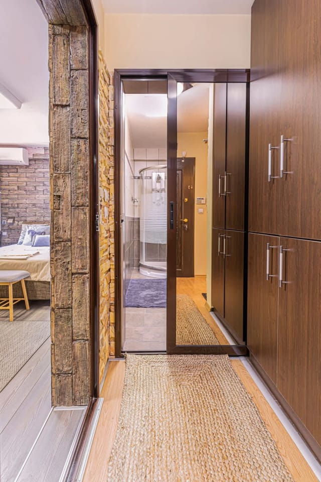 1BD Apartment - 5 mins to the city centre