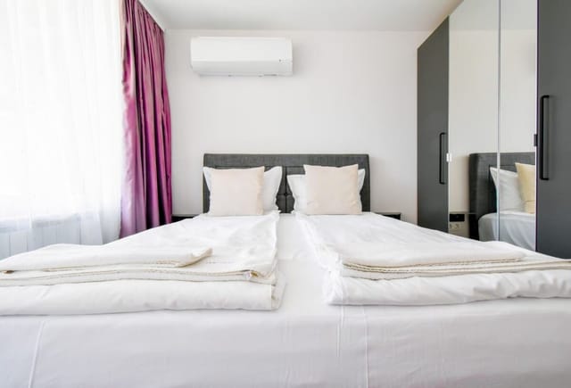 Contemporary City Stay - Photo 3