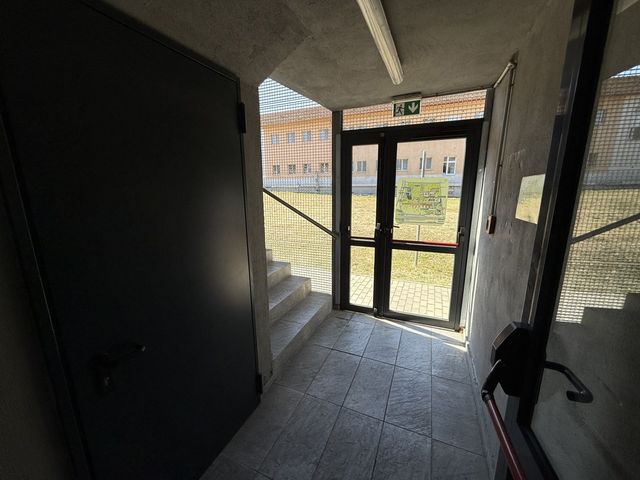 Big 5 Story Parking with security