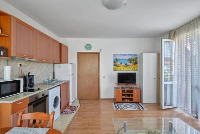 Charming 1-Bedroom Apartment in Ravda - Photo 3