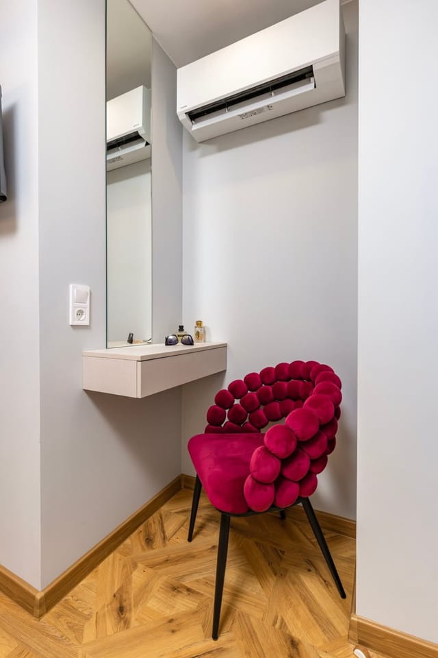 Happy People 2BD, Central Plovdiv