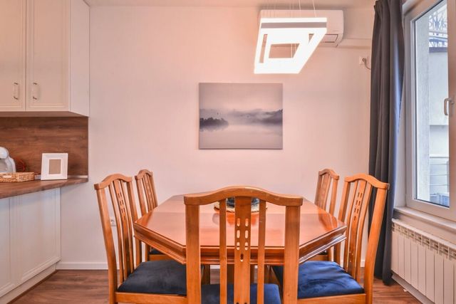 Spacious 2BD/2BA Flat - South Park &amp; Vitosha Views - Photo 4