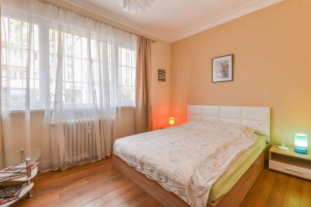 Welcoming One Bedroom on Vasil Levski Boulevard - Photo 3