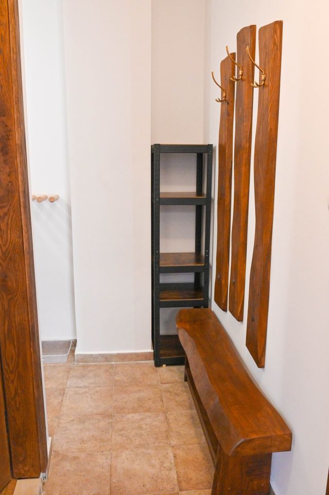 Comfortable 2-Bedroom Apartment Near the Ski Lift