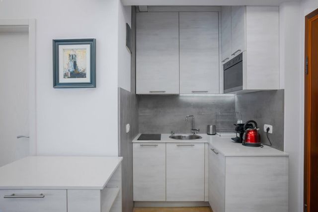 Central Luxurious 2 BD Flat near NDK