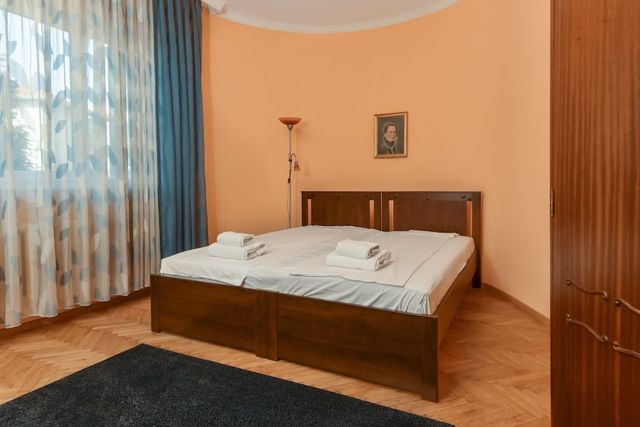 Sofia Retro - Top Center 1-BDR Apartment - Photo 4