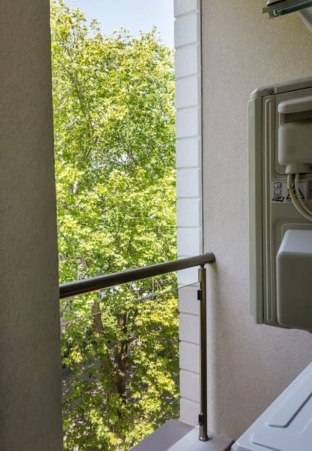 2BD Home In The Heart Of Varna with Parking - Blue