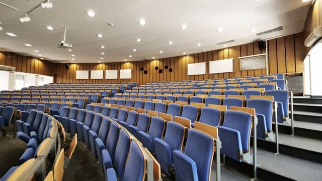 SOFIA UNIVERSITY ST. KLIMENT OHRIDSKI - Photo 4