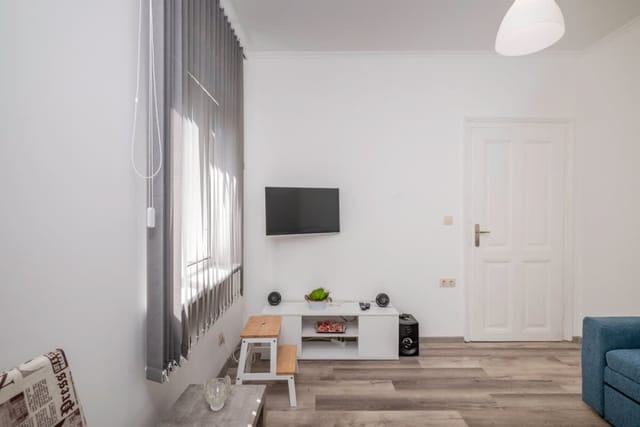 Central 1BD Next to Womens Market and Sofia's Gems