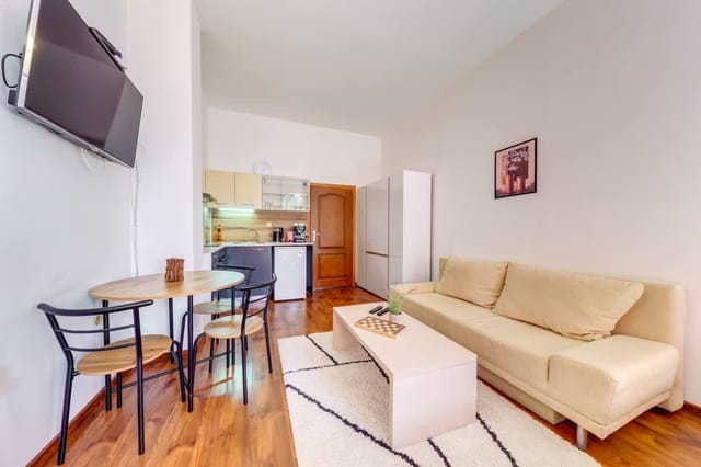 Relaxing Mountain Getaway in Cozy Studio - Photo 4